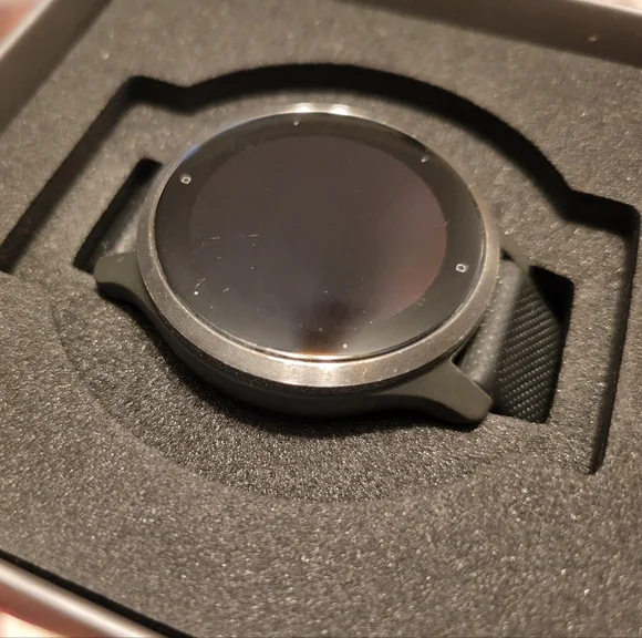 Garmin Venu 2s Smartwatch with Extra Watch Bands - Picture 9 of 10